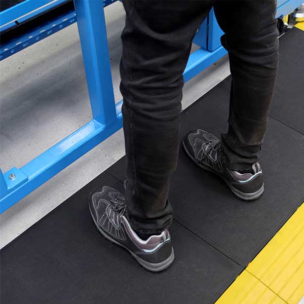 Anti-Fatigue Interlocking Floor Tile with Accessories