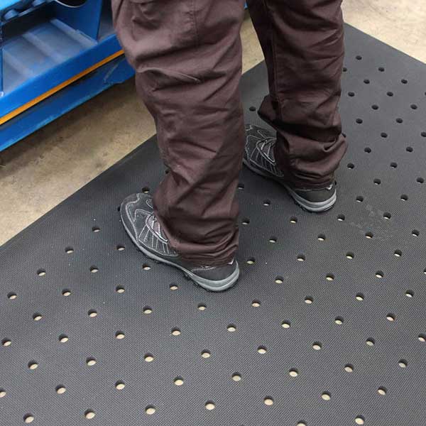 Hygimat Hygienic Mat with Holes – Anti-Fatigue & Antibacterial