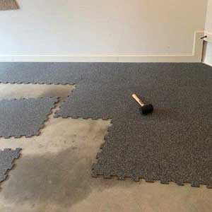 durable rubber floor tiles & mats for UK workplaces